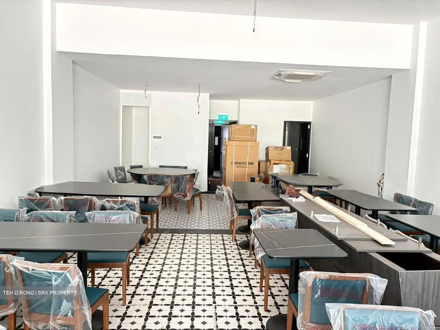 Yio Chu Kang Road (D19), Retail #599576481